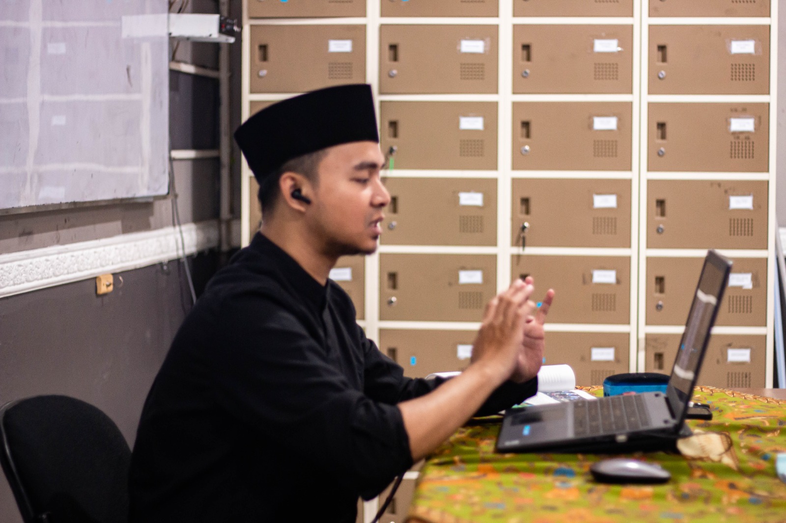 MTs Al-Inayah Laksanakan Kegiatan Belajar Mengajar Secara Daring Sesuai Arahan Kemenag Kota Bandung