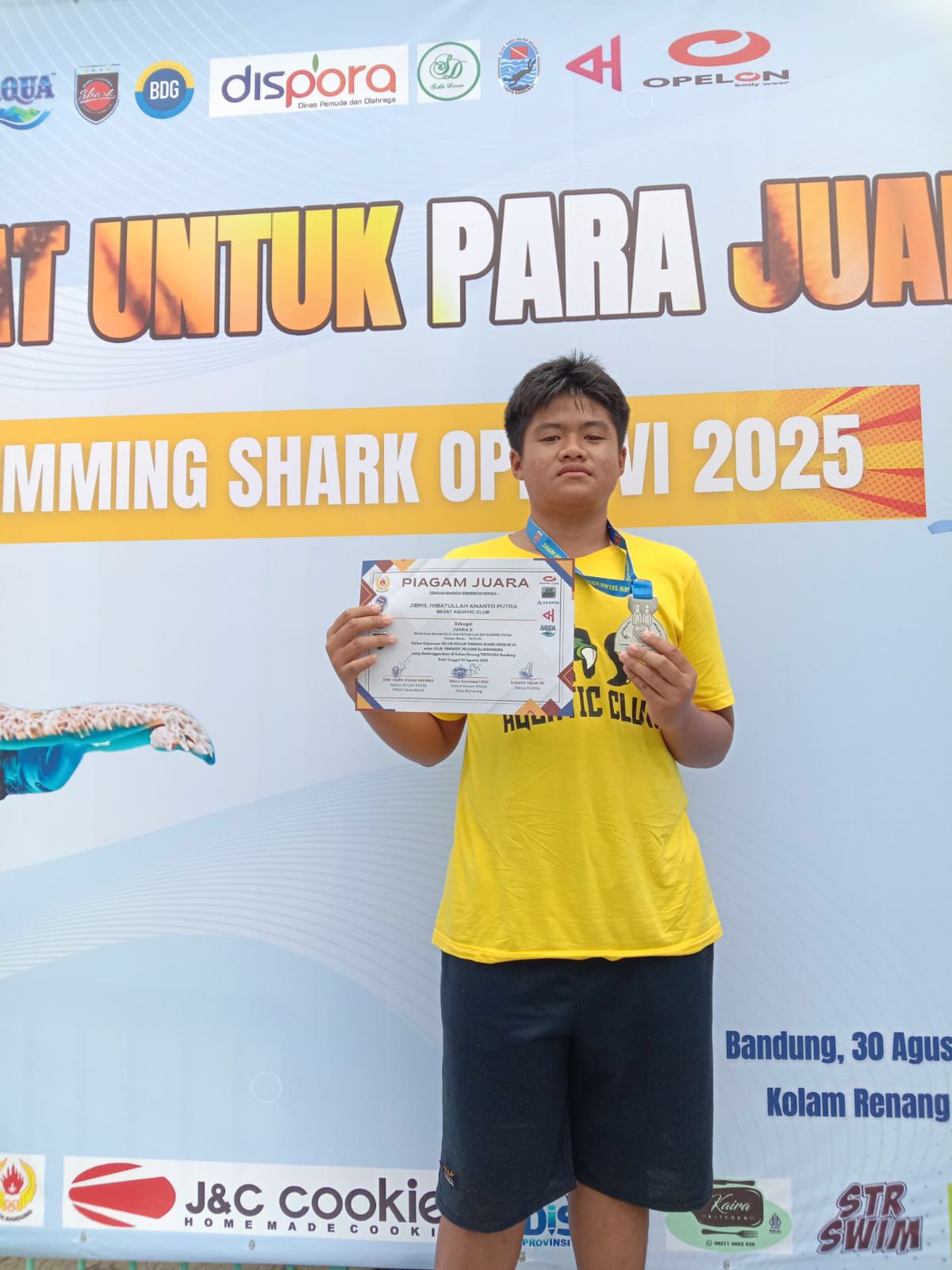 Siswa MTs Al Inayah Raih Juara 2 dalam Kejuaraan Selam Kolam Terbuka SHARK OPEN VI Antar Pelajar se-Indonesia