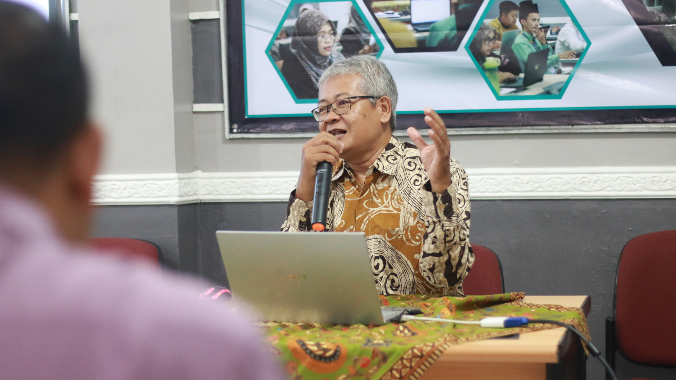 WORKSHOP GURU
